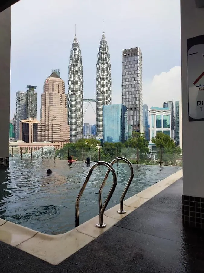Legasi Kampung Baru Guest House By Rumahrehat 1908Sqft Huge Balcony For Bbq Twin Tower View Kuala Lumpur Apartment